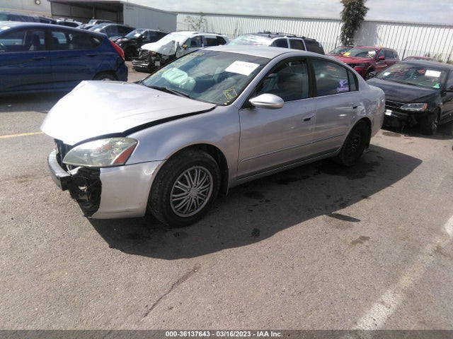 Nissan Altima 2004 1N4AL11D34C137284 Image 2