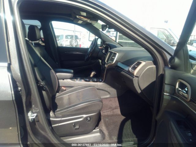1C4RJFCG0HC822694 Jeep Grand Cherokee Overland