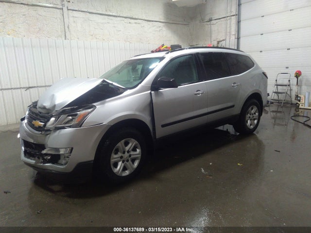 Chevrolet Traverse Ls 2015 1GNKVFED0FJ165131 Image 2