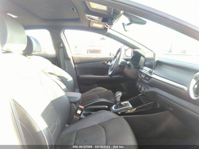 3KPF34AD8ME284016 KIA Forte Gt-line