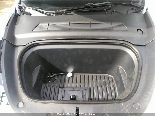 Tesla Model Y Long Range 2023 7SAYGDEE5PA076240 Image 11