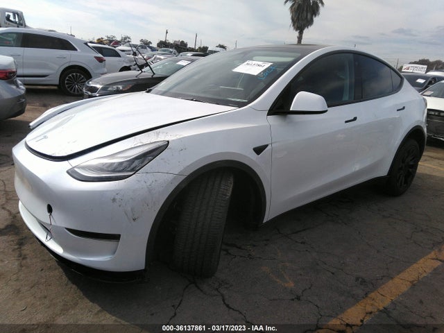 Tesla Model Y Long Range 2023 7SAYGDEE5PA076240 Image 2