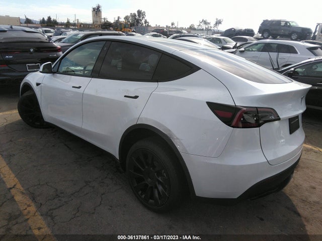 Tesla Model Y Long Range 2023 7SAYGDEE5PA076240 Image 4
