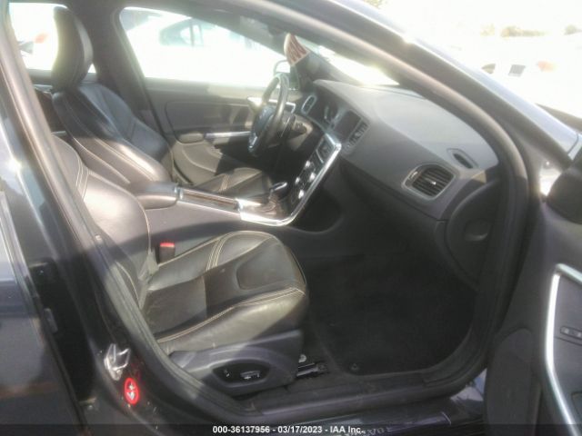 YV126MFK5G2392599 Volvo S60 T5 Drive-e Premier