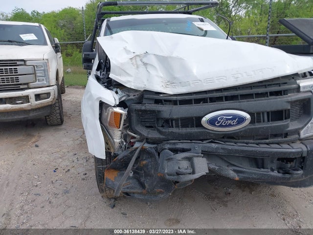 2022 Ford F-350, VIN: 1FDBF3A60NED18184