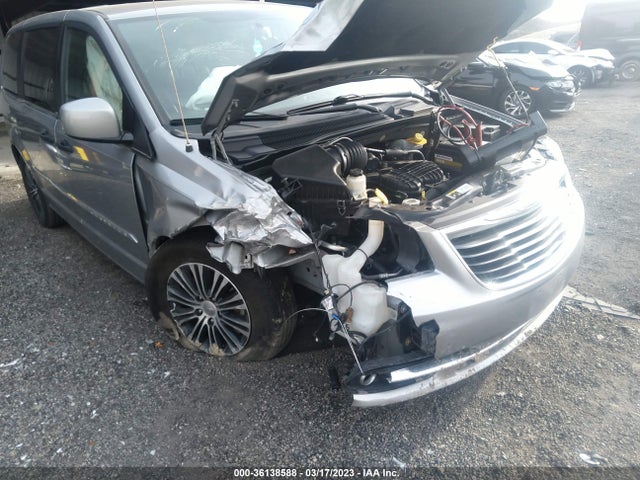 2C4RC1HG7ER234462 Chrysler Town & Country S