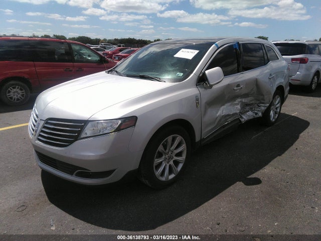 2018 Lincoln MKT, VIN: 2LMHJ5FK8JBL00200