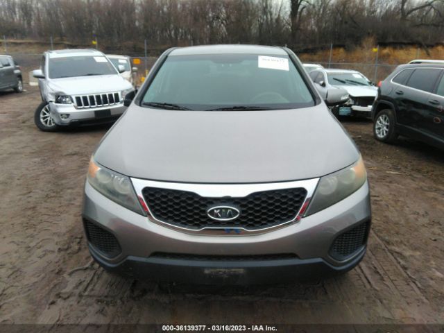 5XYKT3A19BG126721 KIA SORENTO LX
