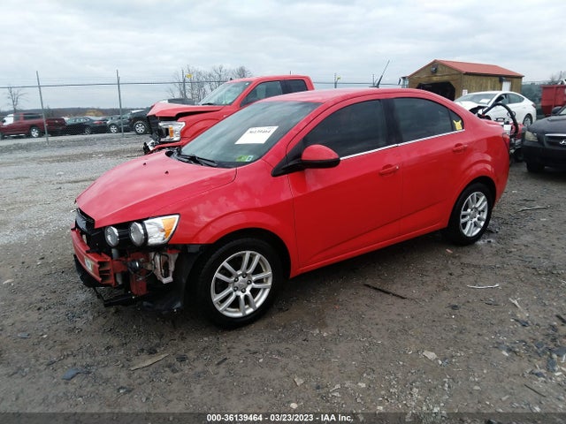 Chevrolet SONIC LT 2014 1G1JC5SH0E4115993 Image 2