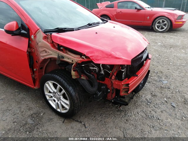 Chevrolet SONIC LT 2014 1G1JC5SH0E4115993 Image 6