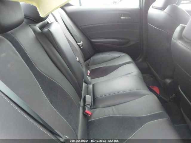 19UDE2F8XMA005011 Acura Ilx Package