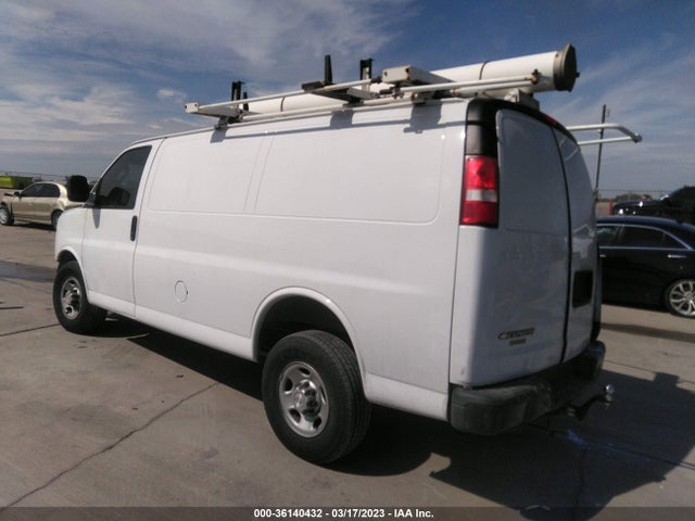 Chevrolet EXPRESS CARGO VAN 2017 1GCWGAFF9H1131070 Image 3