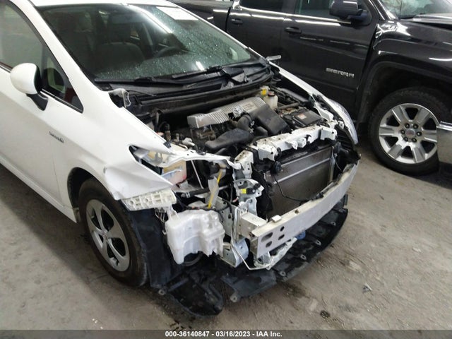 Toyota Prius Four 2015 JTDKN3DU8F0415245 Image 6