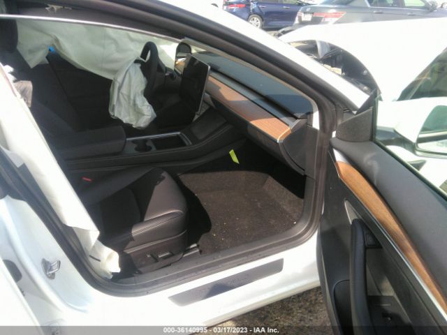 5YJ3E1EAXPF495387 Tesla MODEL 3