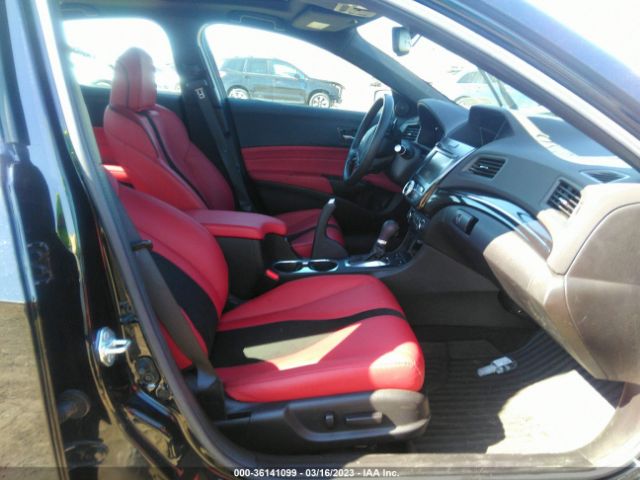 19UDE2F82NA007577 Acura Ilx Package