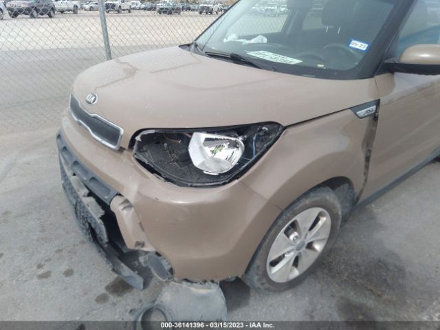 KNDJN2A27G7277179 KIA Soul Base