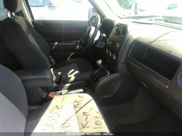 1C4NJPFB8HD184340 Jeep Patriot Latitude