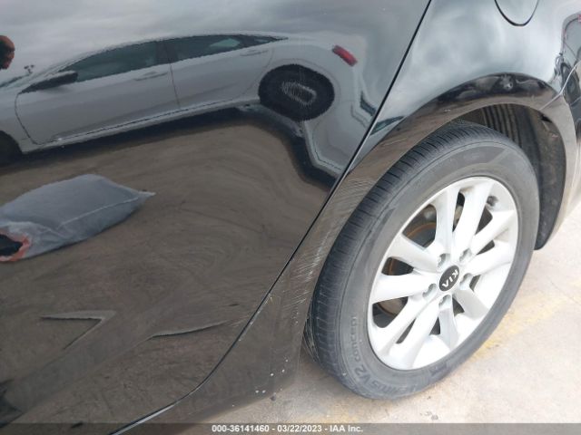3KPFL4A73HE042444 KIA FORTE S