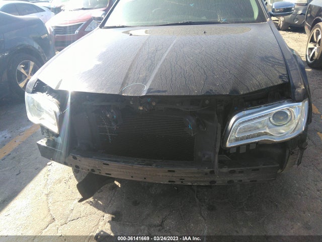 2C3CCAEGXJH130014 Chrysler 300 Limited