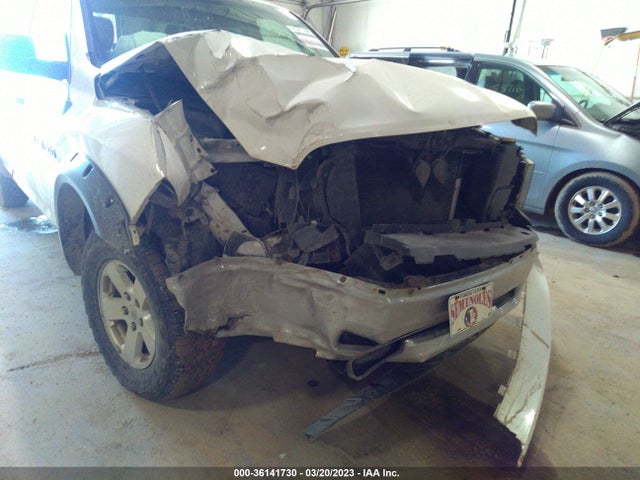 2011 RAM 1500 SLT VIN: 1D7RV1GP0BS658447