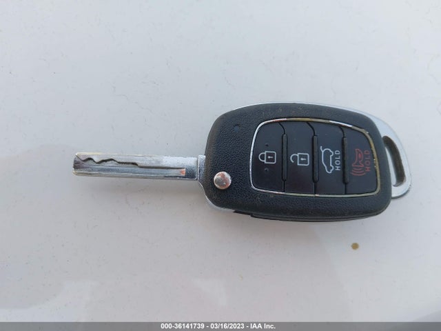 Hyundai Santa Fe Se 2017 KM8SM4HF2HU179672 Image 3