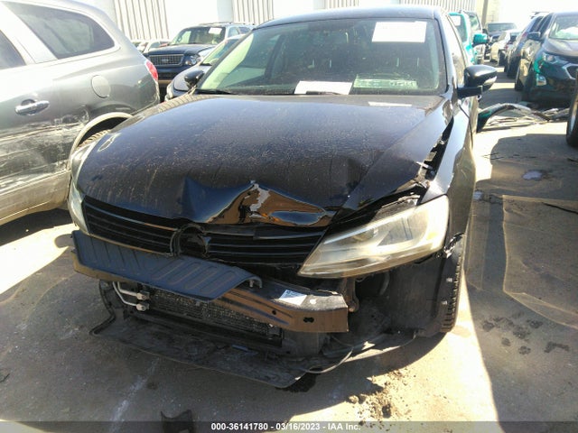 3VWD07AJ5EM381895 Volkswagen Jetta Sedan Se W/connectivity