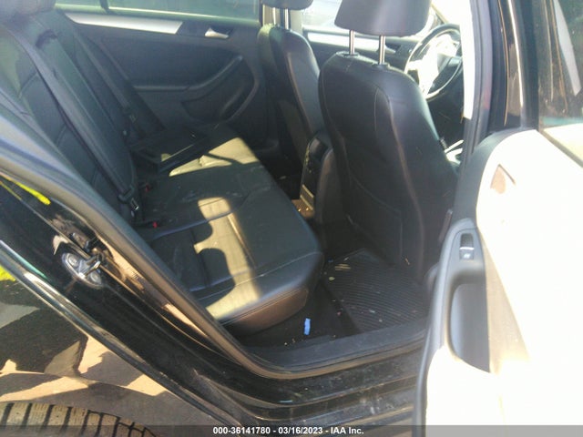 3VWD07AJ5EM381895 Volkswagen Jetta Sedan Se W/connectivity