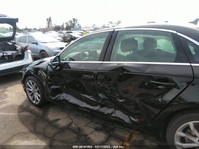 WAUHMAF48KN004663 Audi A4 Premium Plus