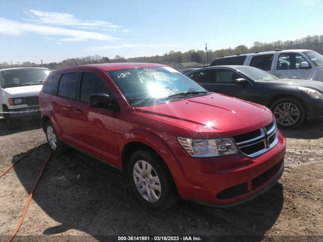 2015 3C4PDCAB3FT557517 main image