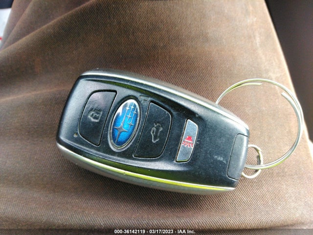 Subaru Outback Limited 2018 4S4BSANC7J3314140 Image 3