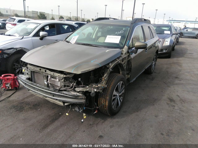 Subaru Outback Limited 2018 4S4BSANC7J3314140 Image 2