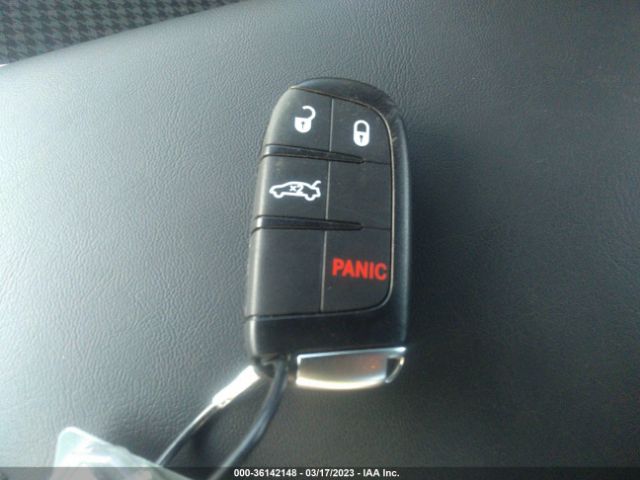 2C3CDZAG0NH233501 Dodge Challenger Sxt