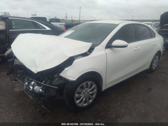 3KPF24AD7LE158392 KIA FORTE FE