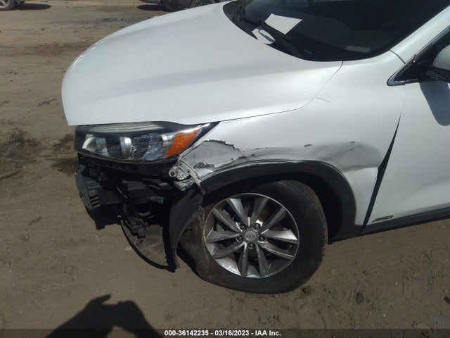 2016 KIA SORENTO LX VIN: 5XYPGDA31GG048007