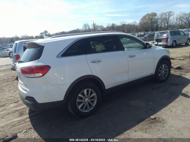 2016 KIA SORENTO LX VIN: 5XYPGDA31GG048007