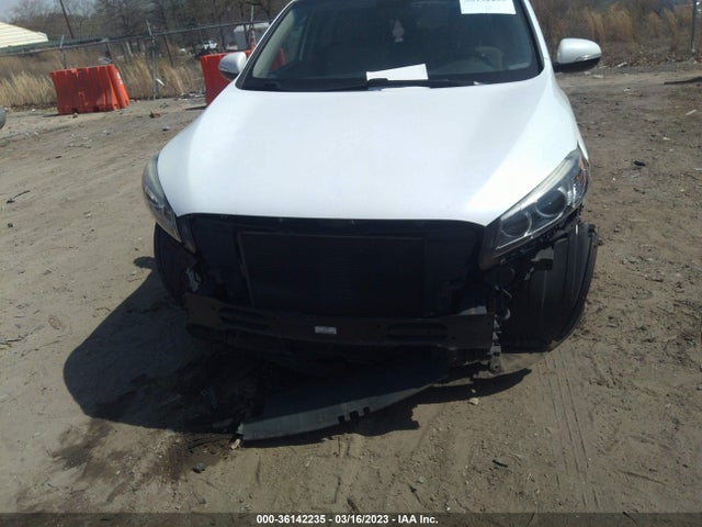 2016 KIA SORENTO LX VIN: 5XYPGDA31GG048007