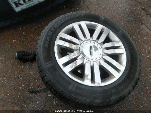 5LMJJ2H56EEL01940 Lincoln Navigator