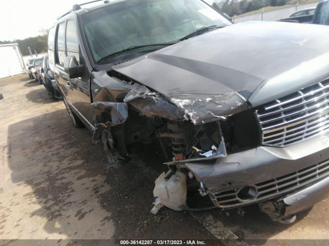 5LMJJ2H56EEL01940 Lincoln Navigator