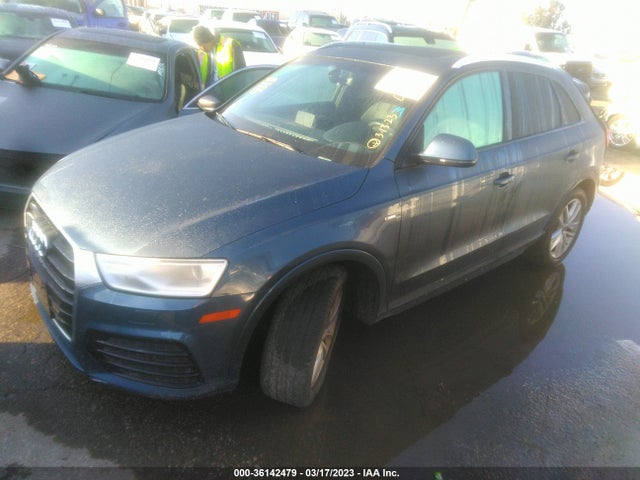 WA1BCCFS1JR002311 Audi Q3 Premium/sport Premium