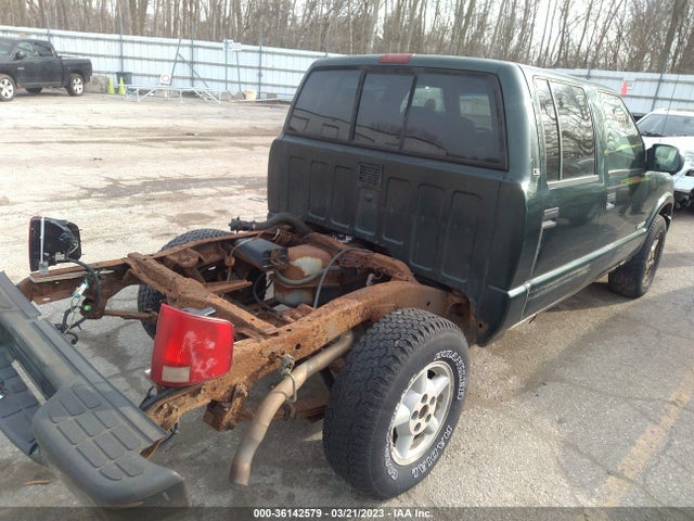 2001 CHEVROLET S-10 LS VIN: 1GCDT13W61K257197
