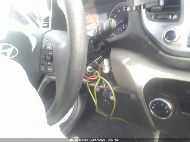 Hyundai TUCSON SE 2017 KM8J3CA40HU373599 Image 3