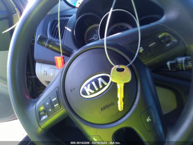 KNAFU4A2XA5821324 KIA FORTE EX