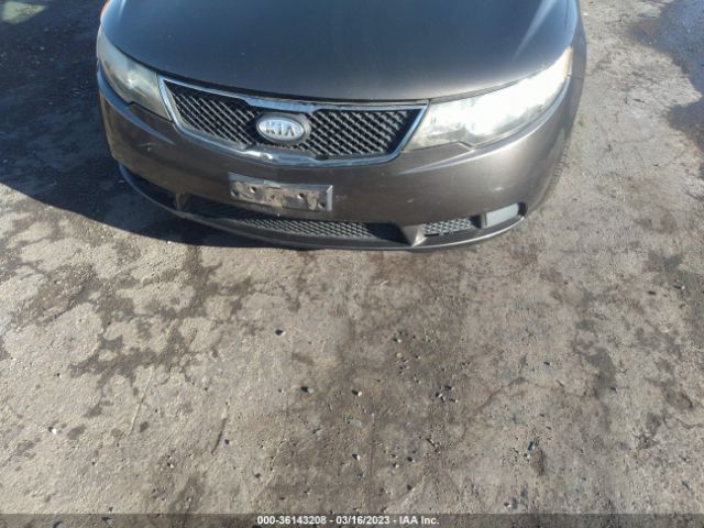 KNAFU4A2XA5821324 KIA FORTE EX