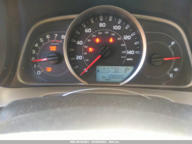 2015 TOYOTA RAV4 XLE VIN: 2T3RFREV4FW402574