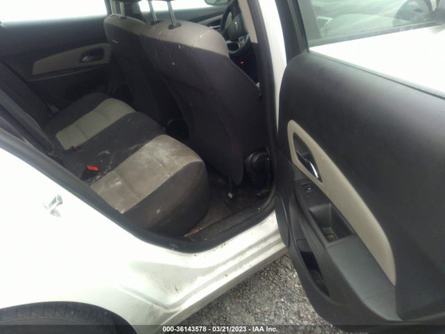 Chevrolet CRUZE LS 2015 1G1PA5SH5F7110188 Image 8