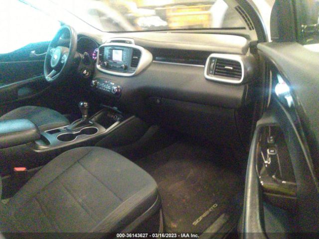5XYPGDA51HG191719 KIA Sorento Lx V6