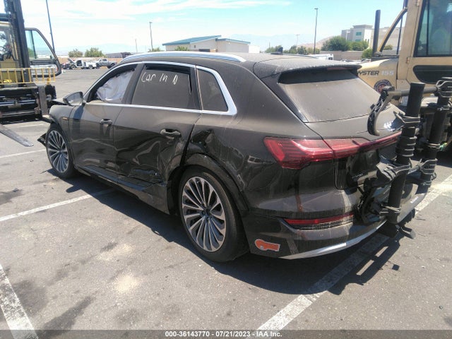 2019 Audi e-tron, VIN: WA1VABGE7KB012602