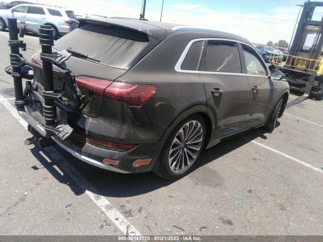 2019 Audi e-tron, VIN: WA1VABGE7KB012602