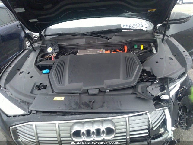 2019 Audi e-tron, VIN: WA1VABGE7KB012602