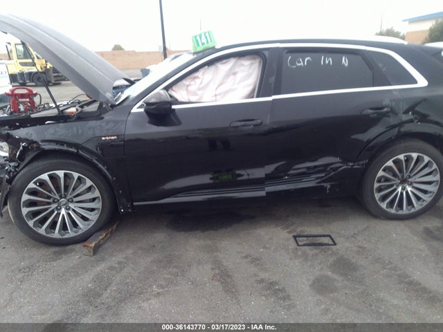 2019 Audi e-tron, VIN: WA1VABGE7KB012602